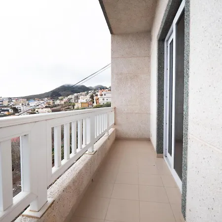 Av.dacio Darias 66, 1ºa De Valverde. *