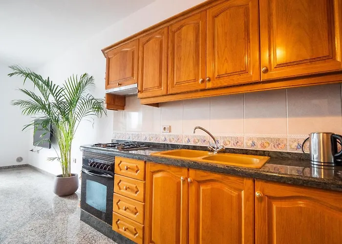 Av.dacio Darias 66, 1ºa De Valverde. * Valverde (El Hierro)